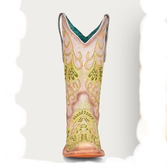 T-10: CORRAL Women's Neon Green and White Handcrafted